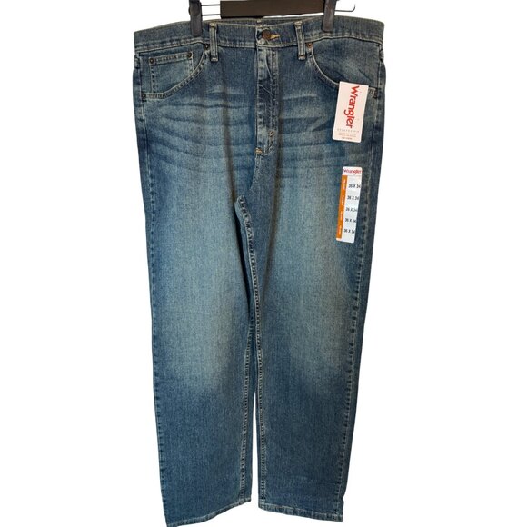 Wrangler Other - NWT Wrangler 36X34 Mens Relaxed Fit Jeans Blue Denim Classic Style